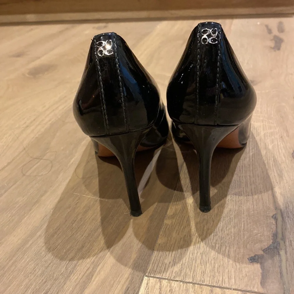 Coach pumps - Picture 3 of 4